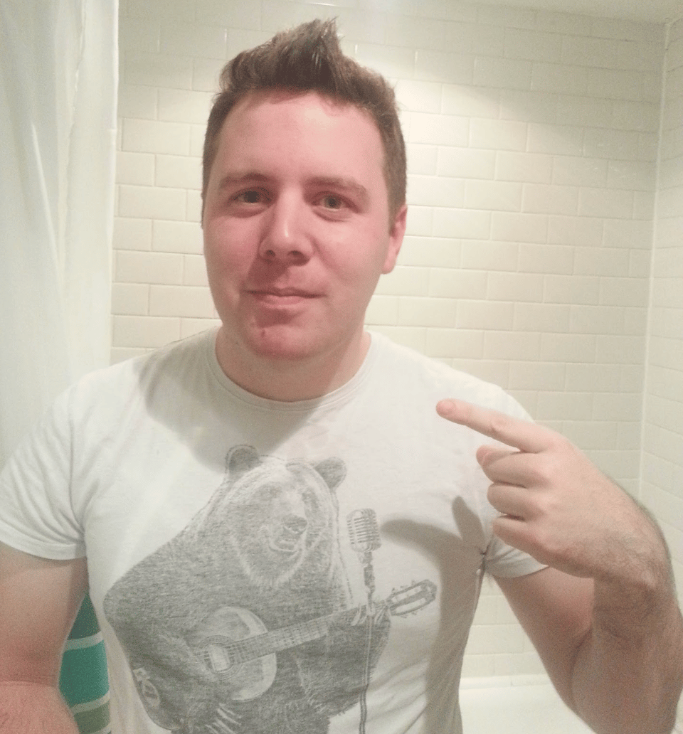 This was before I started wearing glasses too, so if you've only known me post-2013 this photo must be extremely confusing.