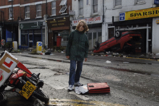Much like in  28 Weeks Later , pizza delivery bikes are a high-risk form of transport